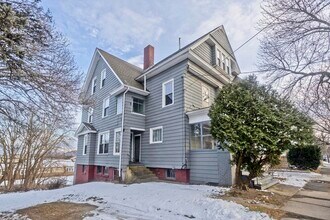 203 Bridge St in Northampton, MA - Building Photo - Building Photo