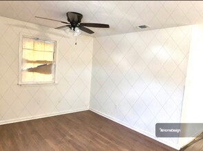 633 Cameron Ct in Kenner, LA - Foto de edificio - Building Photo