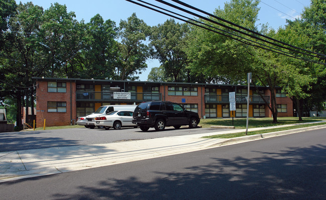 6030 42nd Ave in Hyattsville, MD - Building Photo - Building Photo