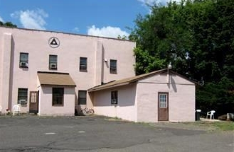 100 Cedar Ave in Croydon, PA - Foto de edificio