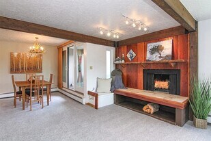 101 Ryan Gulch Rd, Unit A202 in Silverthorne, CO - Building Photo