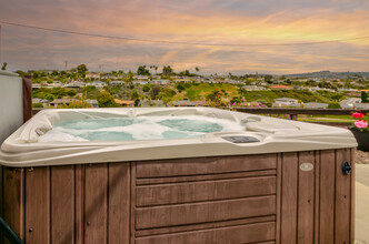 2960 Calle Grande Vista in San Clemente, CA - Building Photo - Building Photo