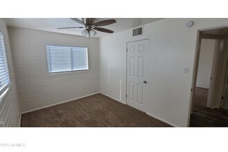11334 W Duluth Ave in Youngtown, AZ - Building Photo - Building Photo