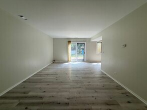 4575 Jefferson St in Hanover Park, IL - Building Photo - Building Photo