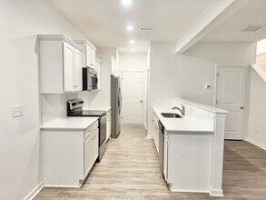 115 Luna Ln in Statesville, NC - Building Photo - Building Photo