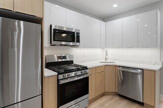 1558 W Juneway Terrace in Chicago, IL - Building Photo - Building Photo