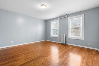 38 Beacon St in New Britain, CT - Building Photo - Building Photo