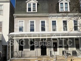 1433 Monroe St in West York, PA - Building Photo