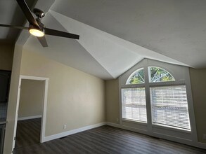 1695 Lilac Ln in Auburn, CA - Building Photo - Building Photo