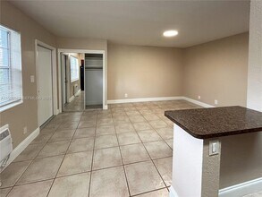 715 NE 6th St in Fort Lauderdale, FL - Building Photo - Building Photo