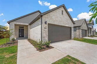 3906 Monticello Dr in Farmersville, TX - Building Photo - Building Photo