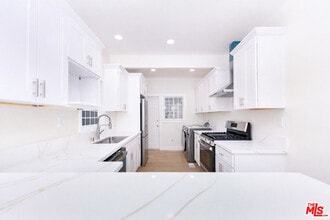 1205 Oak Hill Ave in South Pasadena, CA - Building Photo - Building Photo