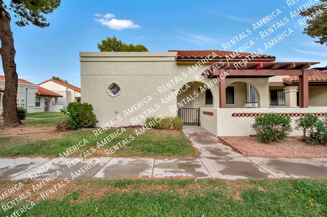 property at 5136 E Evergreen St