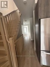 583 Wedgewood Dr in Burlington, ON - Building Photo - Building Photo