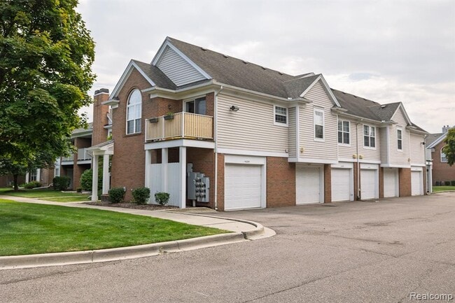 46257 Cavalier Dr in Macomb, MI - Building Photo - Building Photo