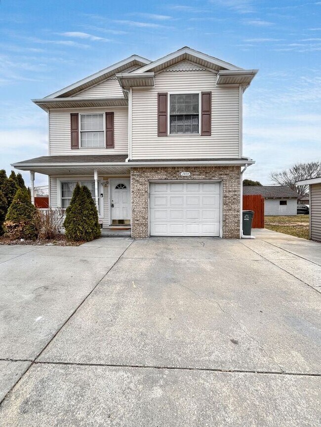 property at 2018 John R Rd