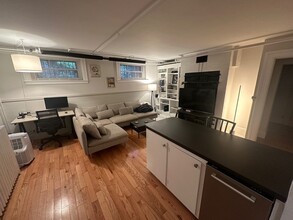 16 Fairfield St, Unit #1 in Boston, MA - Building Photo - Building Photo