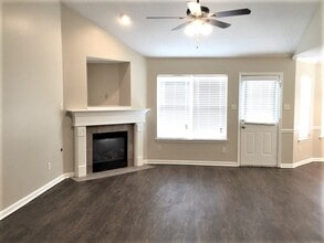 1406 Siskin Dr in Cordova, TN - Building Photo - Building Photo