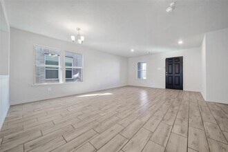 20864 Sheffield Pk Dr in Porter, TX - Building Photo - Building Photo