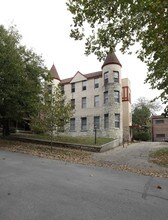 Castle in Des Moines, IA - Building Photo - Building Photo