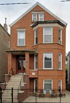 2407 S Drake Ave in Chicago, IL - Building Photo