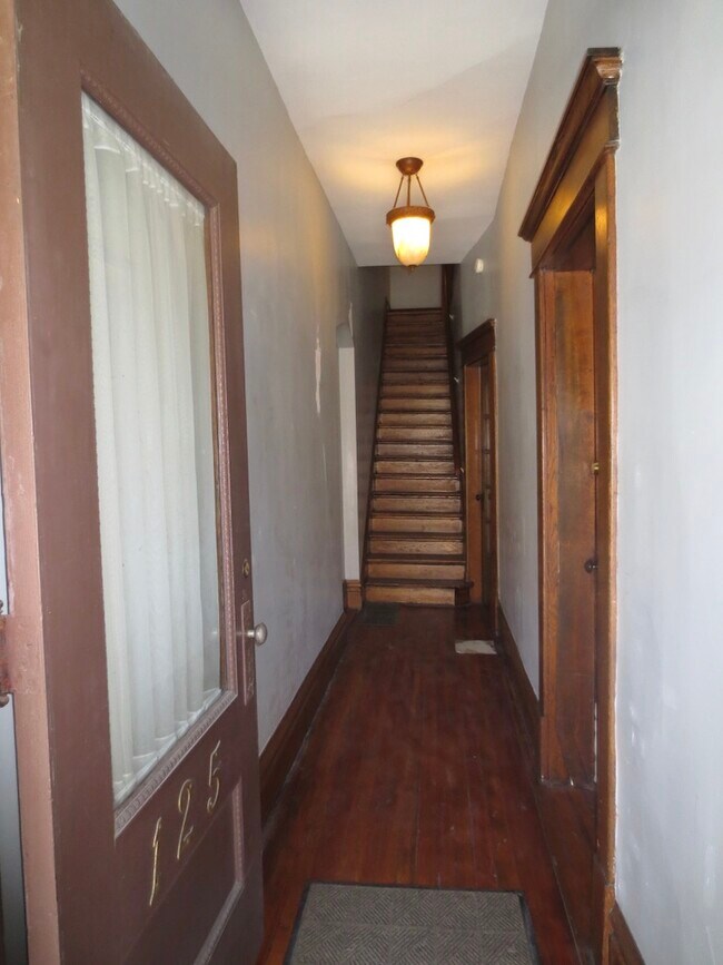 125 W 1st Ave, Unit B in Columbus, OH - Building Photo - Building Photo