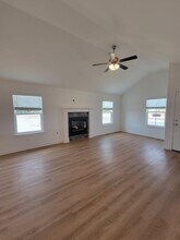 543 N Cresswell Dr in Fayetteville, AR - Building Photo - Building Photo