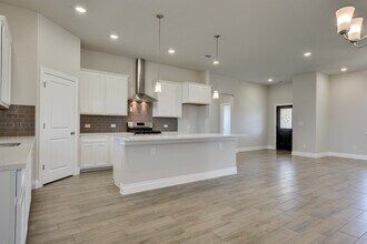117 Growers Ave in Poteet, TX - Building Photo - Building Photo