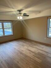 1402 W Broadway St, Unit 207 in Winona, MN - Building Photo - Building Photo