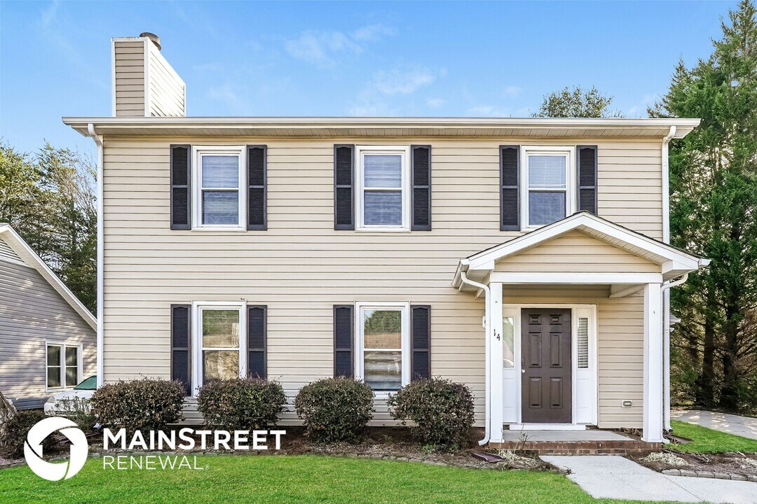 14 Hickory Knoll Ct in Greensboro, NC - Building Photo