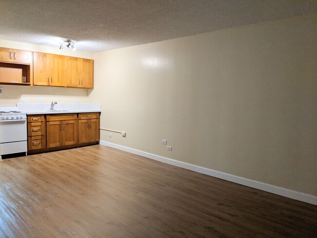 747 Amana St, Unit 1101 in Honolulu, HI - Building Photo - Building Photo