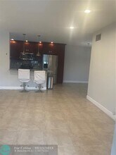 8406 W Sample Rd-Unit -227 in Coral Springs, FL - Building Photo - Building Photo