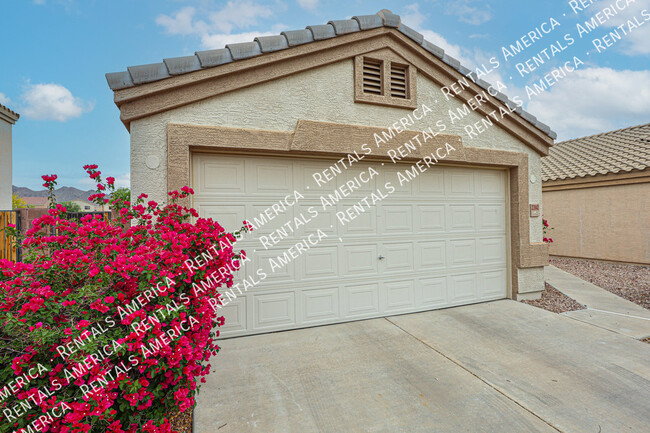 23942 W Hadley St in Buckeye, AZ - Foto de edificio - Building Photo