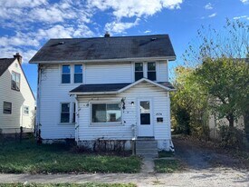 2234 Hamilton Ave in Columbus, OH - Building Photo