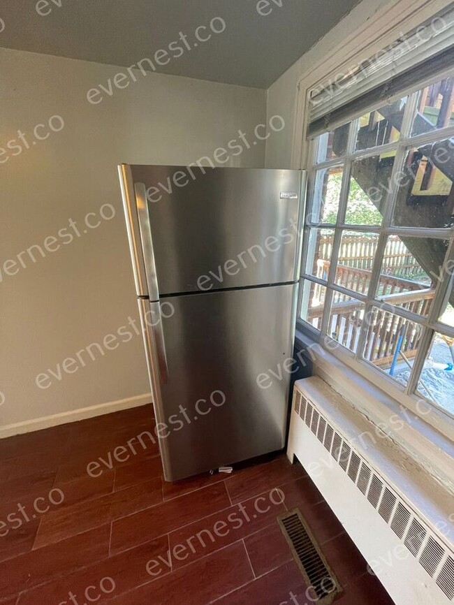 property at 4814 Chamberlayne Ave