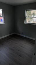 1759 Aquarius Ct in Ft. Myers, FL - Building Photo - Building Photo