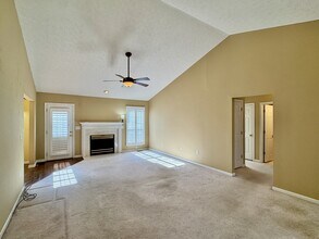 174 Depew Dr in Loudon, TN - Building Photo - Building Photo