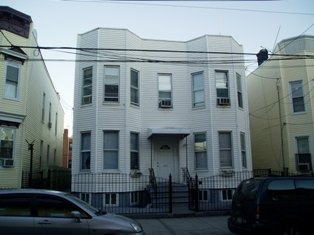 459 Grant Ave in Brooklyn, NY - Foto de edificio