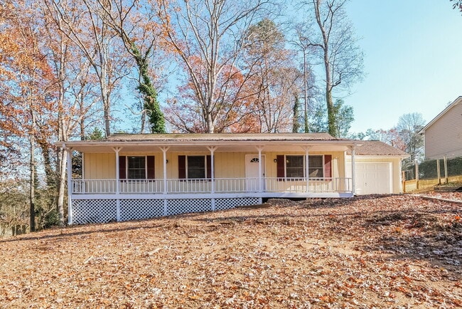 property at 2915 Winchester Dr