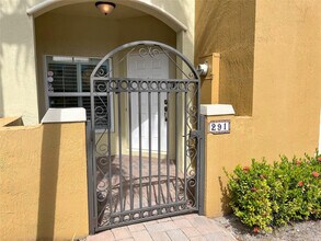 291 Lake Monterey Cir in Boynton Beach, FL - Building Photo - Building Photo