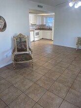 3004 Oaklawn Ave, Unit A in Largo, FL - Building Photo - Building Photo
