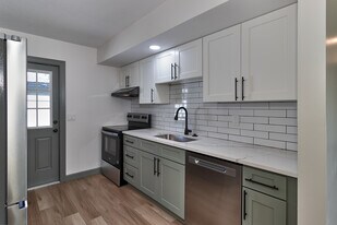 510 91st Ave N in St. Petersburg, FL - Building Photo