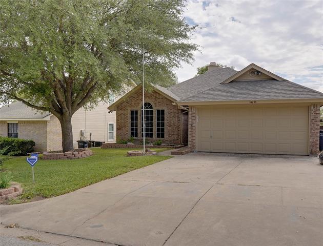 10033 Pack Saddle Trail in Fort Worth, TX - Building Photo