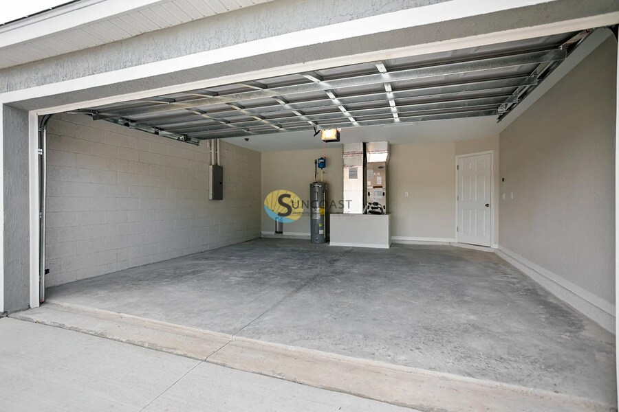 24 Malauka Course Terrace in Ocklawaha, FL - Building Photo