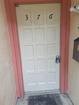 376 Valley Park Dr in Garland, TX - Building Photo