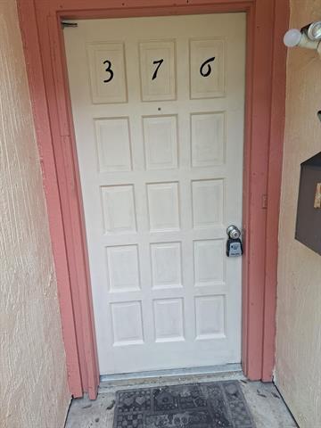 376 Valley Park Dr in Garland, TX - Building Photo