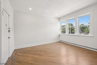 34 Main St in Millburn, NJ - Building Photo - Building Photo