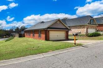 1054 Grove Landing Ln in Grovetown, GA - Foto de edificio - Building Photo