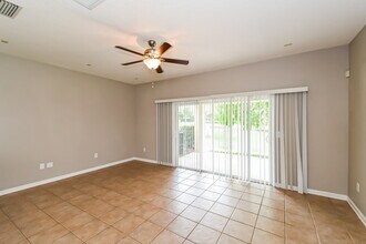 5966 Pavilion Dr in Jacksonville, FL - Building Photo - Building Photo