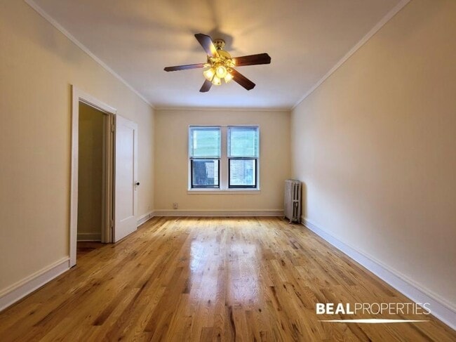 property at 4851 N Damen Ave